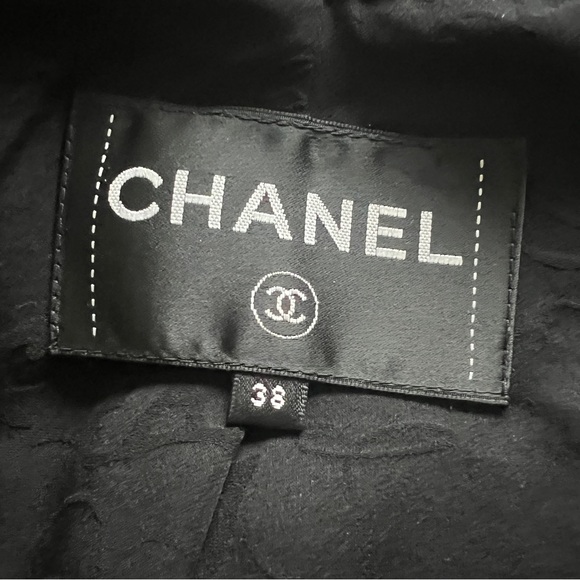 CHANEL Iridescent Tweed Black Zip Crop Jacket NEW - 38 / 2 - Picture 9 of 12